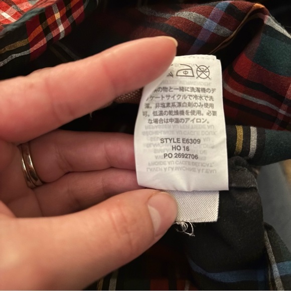 J. Crew Women's The Perfect Shirt in Stewart Plaid Size 2 - Picture 7 of 7